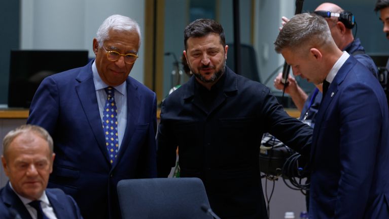 EU-johtajia Brysselin huippukokouksessa.