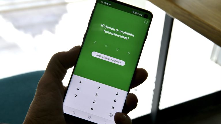 S-Pankin mobiilipankki matkapuhelimessa 21.syyskuuta 2022.