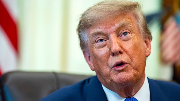 Donald Trump lähikuvassa.