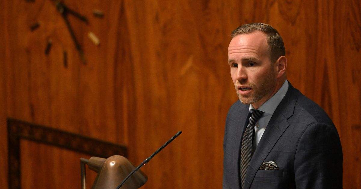 Ministeri Poutalalta amputoitiin varvas | Uutisia lyhyesti