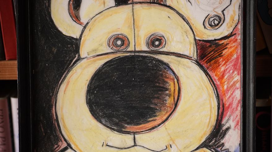 Nalle Virolainen kotonaan Itä-Pasilassa.