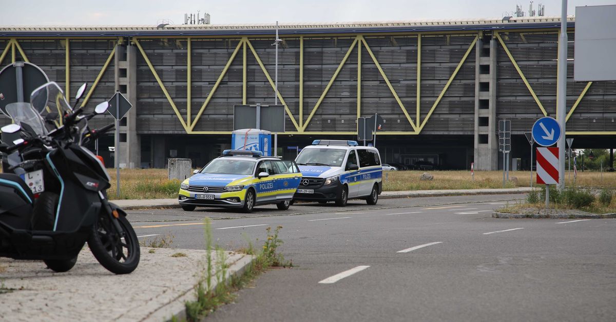Saksalaistutkijat löysivät kolmannen droonin liittyen epäiltyyn lentokenttäiskuun | Uutisia lyhyesti