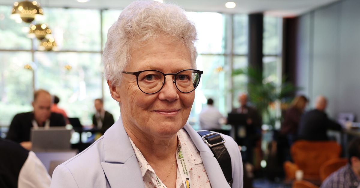 Fyysikko Anne L'Huillier oli 17 vuotta työyhteisönsä ainoa nainen – nyt hän on fysiikan rokkistara ja Nobel-voittaja | Ulkomaat