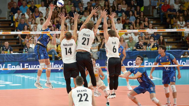 Italia ja Saksa lentopallomaaottelussa 26.8.2026.