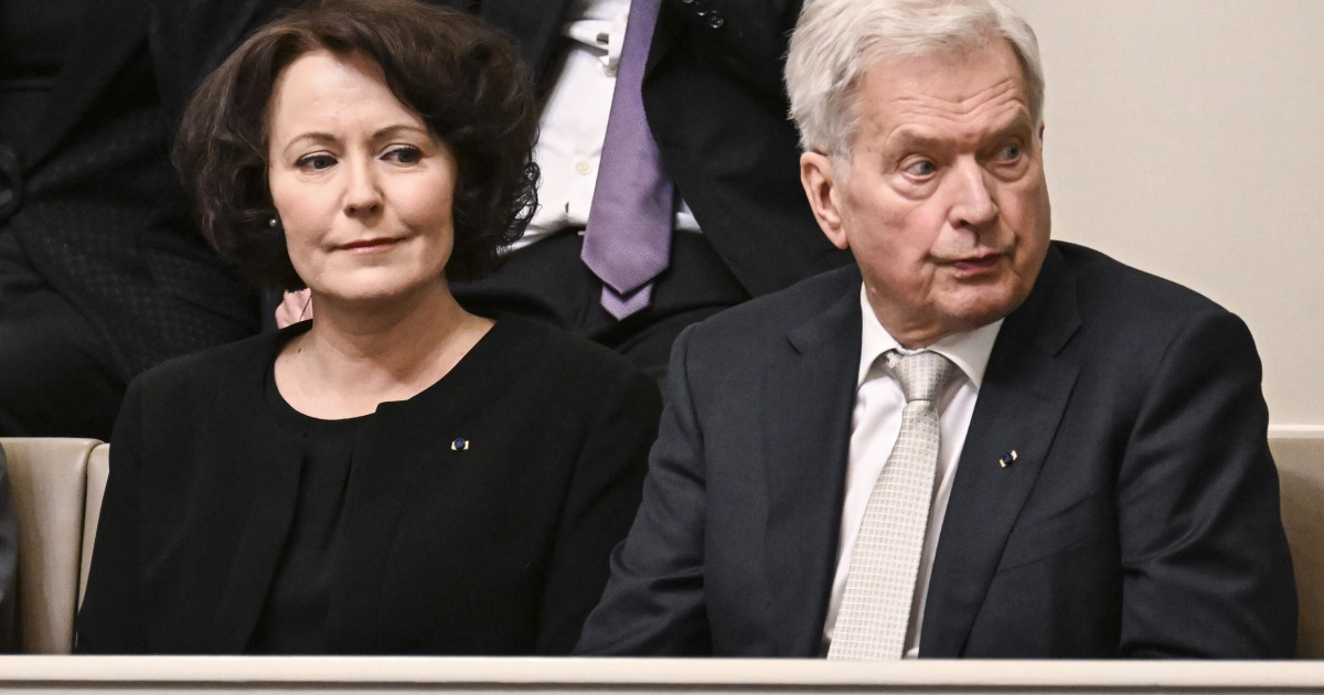 Eppu Normaalin jäähyväiskonsertti: Sauli Niinistö ja Jenni Haukio mukana Tampereella