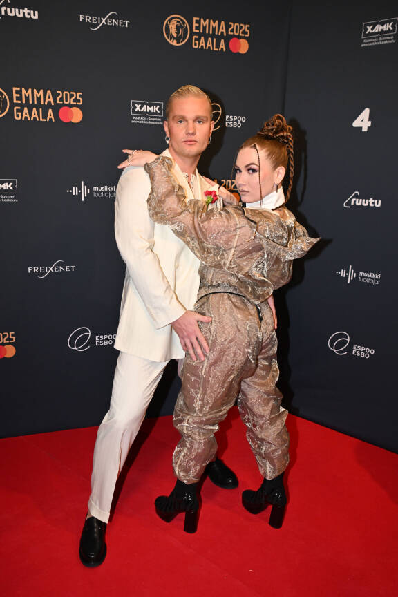 Bess sai Vain elämää -leirille kaverikseen kollegansa ja kaverinsa Benjaminin. Arkistokuva 2025.