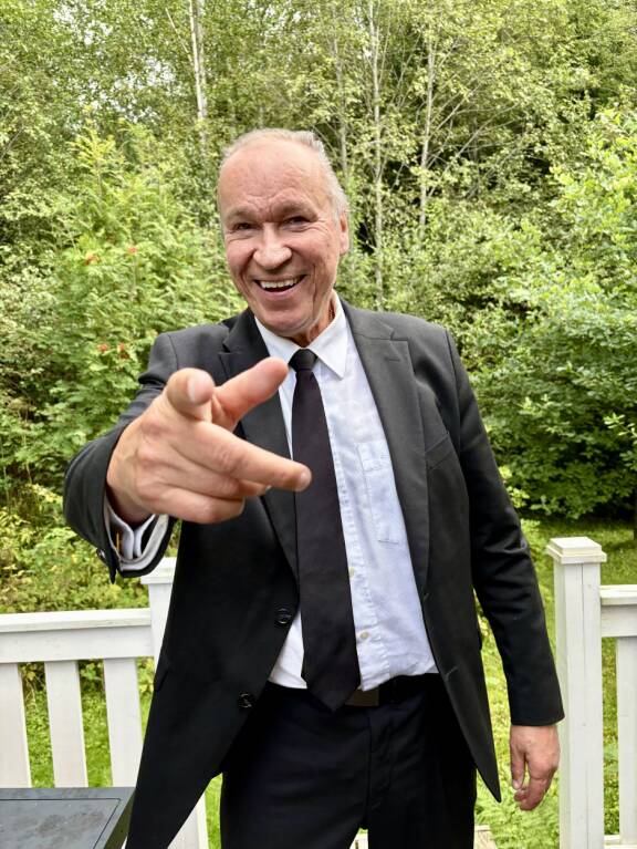 Täältä pesee! Ile Vainio, showmies mainio.