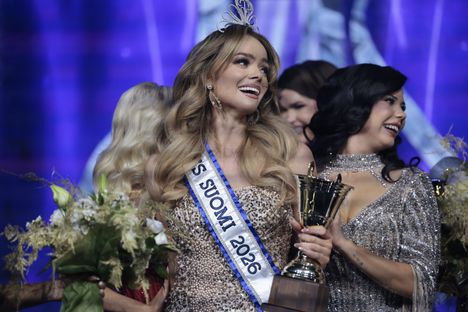 Veera Grönlund kruunattiin voittajaksi lauantai-illan Miss Suomi -finaalissa.