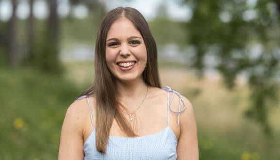 Taru on hurahtanut teema- ja vintagekakkuihin.