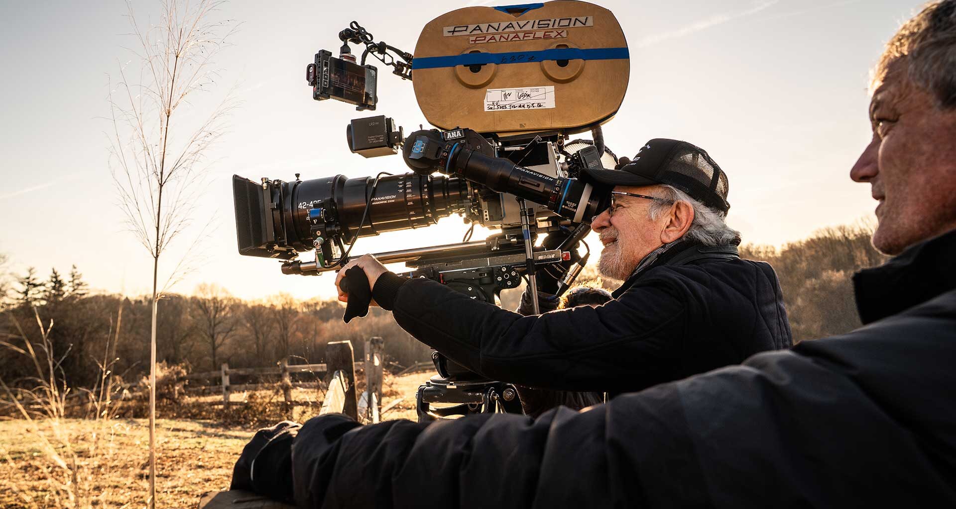 Steven Spielberg palaa avaruusolentojen jälkeen jättirobottien pariin