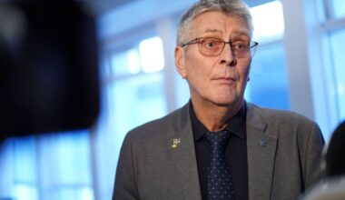 Guð­mundur Ingi hættir sem barnamálaráðherra - Vísir