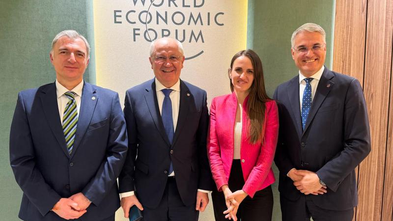 Prim-ministrul Munteanu a avut o întrevedere cu delegația României la Davos: „Construim noi punți de legătură”