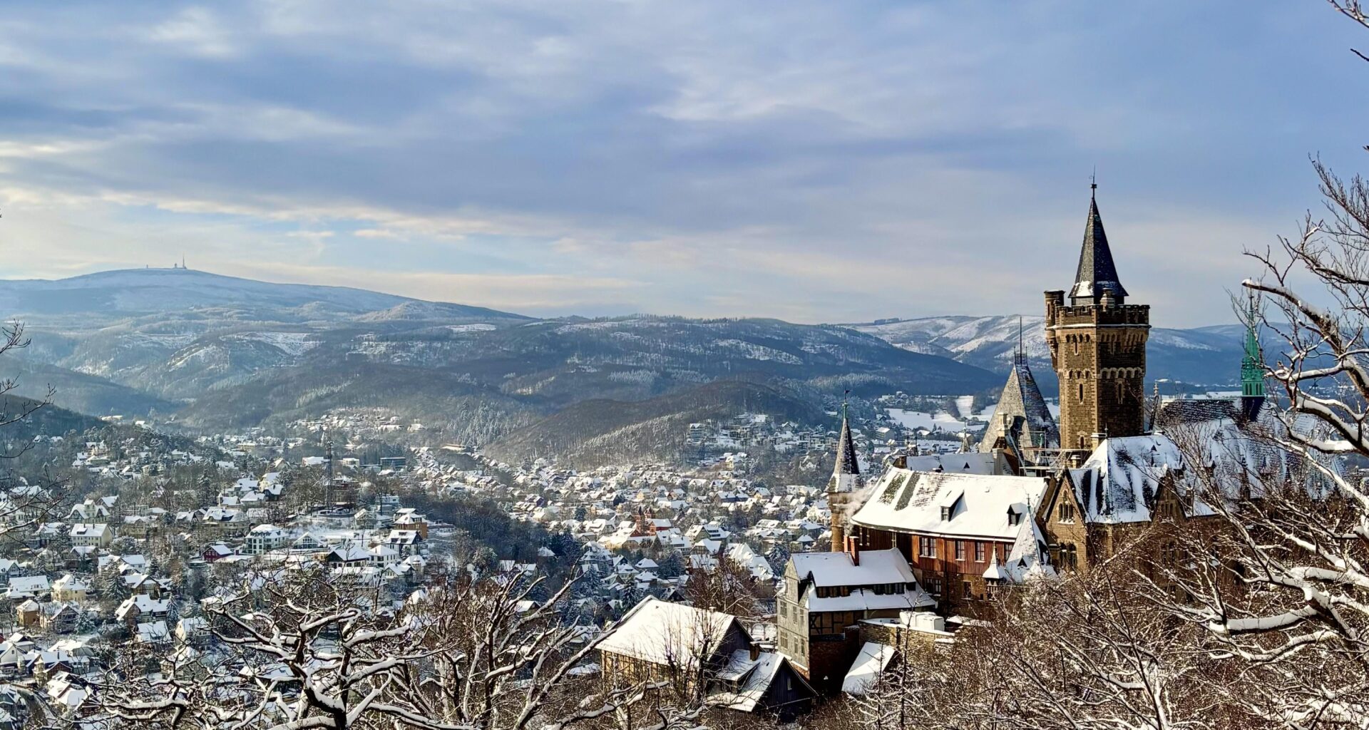 Schloß Wernigerode with Brocken in the background
