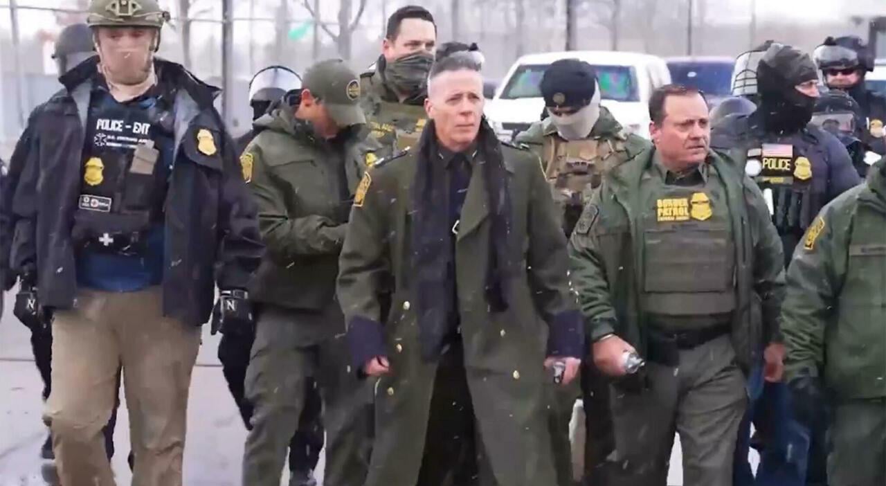 Gli agenti ICE in Italia per le Olimpiadi: «Aiuteranno la polizia». Scoppia la polemica, Piantedosi frena ma non smentisce e La Russa:"servono per affrontare calamità e la stazione centrale di Milano è una calamità"