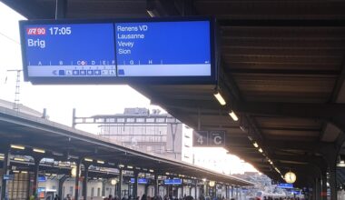 Rail traffic stopped for 2 hours from Geneve