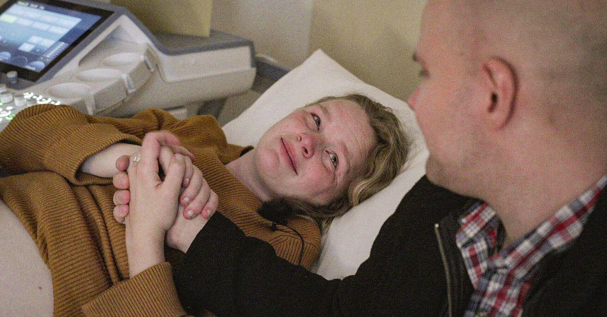 Malin är gravid igen – får rådet att fly landet