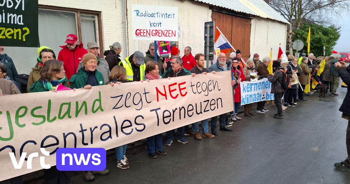 Buurt protesteert tegen plannen voor 2 kerncentrales op grens van Boekhoute met Terneuzen | VRT NWS: nieuws