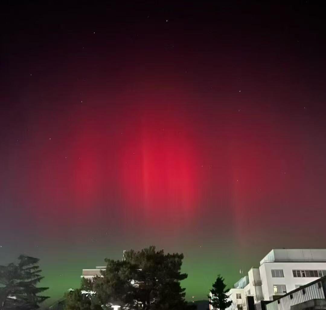 Saw the aurora from home 🥹