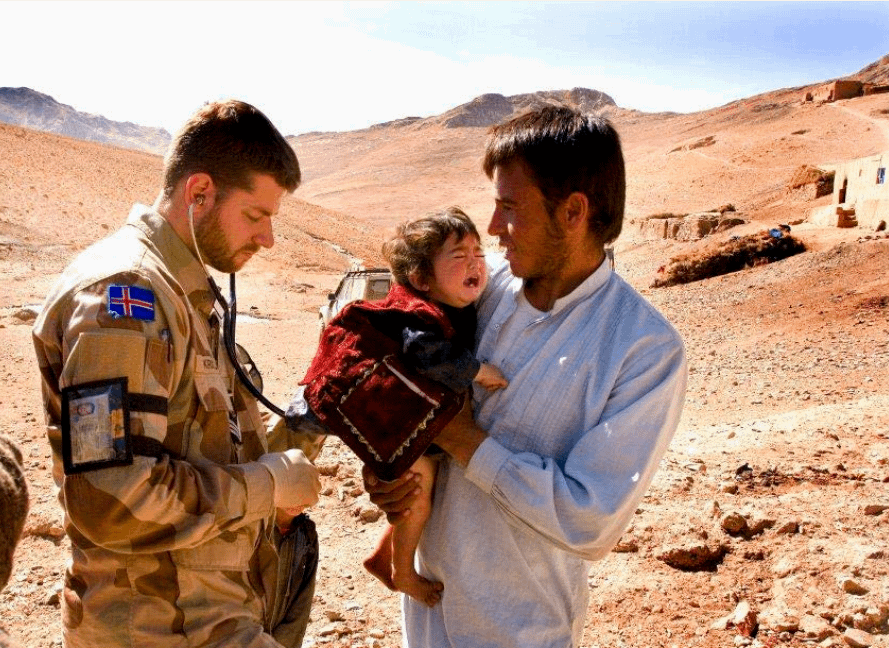 Kristján Sigfússon gerandi ekki neitt fyrir Bandaríkin í Afganistan ca. 2007