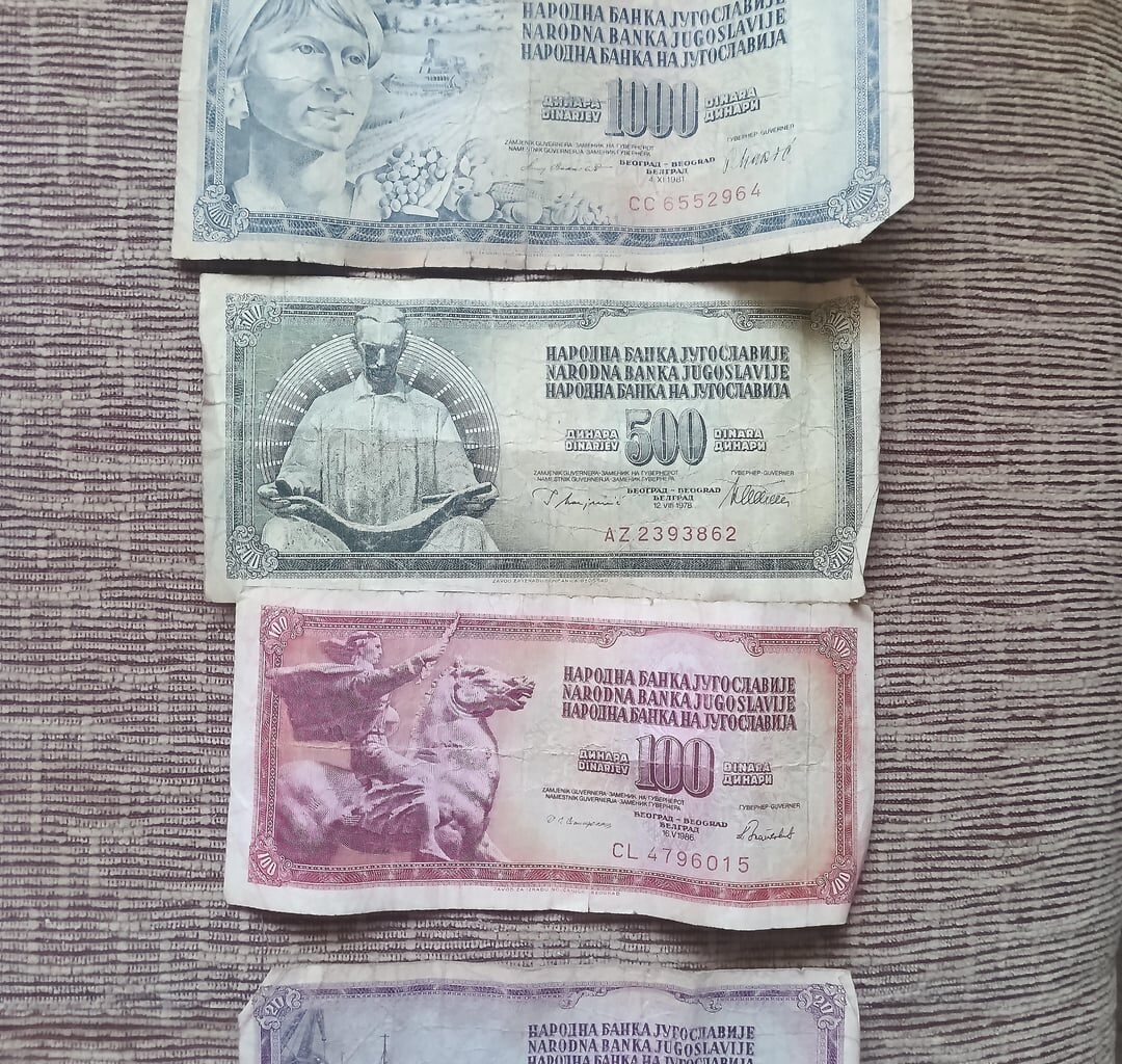 Samo kad se sjetim kad si išao u jna onda smo imali ove novce za kino kavu sok itd..