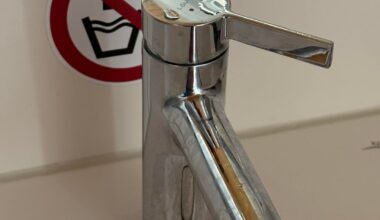 Adelboden-Lenk Ski Region scamming people !