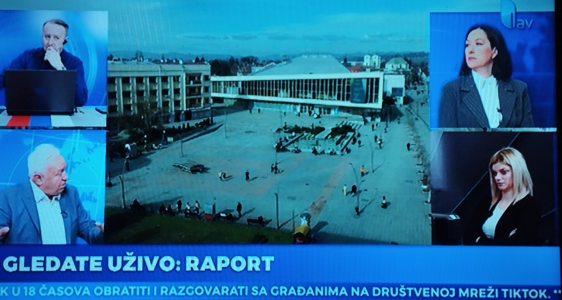 Televizija Lav Plus manje od dvadeset dana nakon preuzimanja od strane "Alo Media Sistem" firme, počela da truje punom parom.