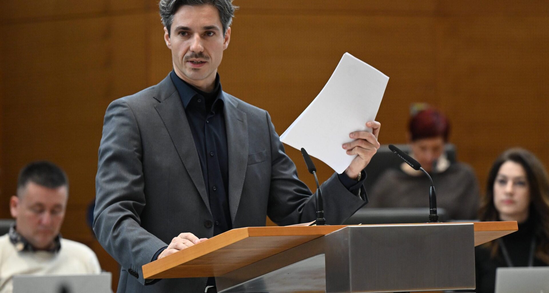 Znano je, kolikšna bo letos minimalna plača