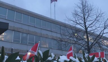 Kritik hagler ned over den amerikanske ambassade: »Pisser på danske veteraner«