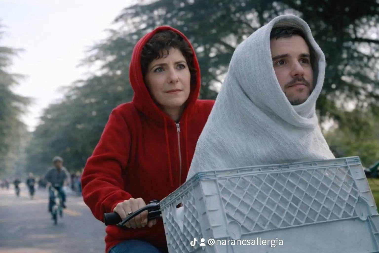 Itt boldog lehetnél, én vigyáznék rád. Nem hagynám, hogy bárki bántson. Együtt nőhetnénk fel, Péter.