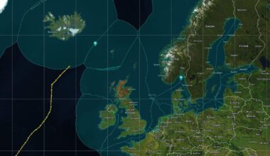 Gæslan fylgist með rúss­nesku olíuskipi í efna­hags­lög­sögu Ís­lands - Vísir