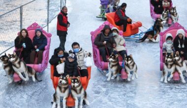 Il tasso di natalità cinese nel 2025 ha toccato il punto più basso dalla fondazione della Repubblica Popolare Cinese (1949). Fra 2024 e 2025 le nascite totali sono scese del 18%