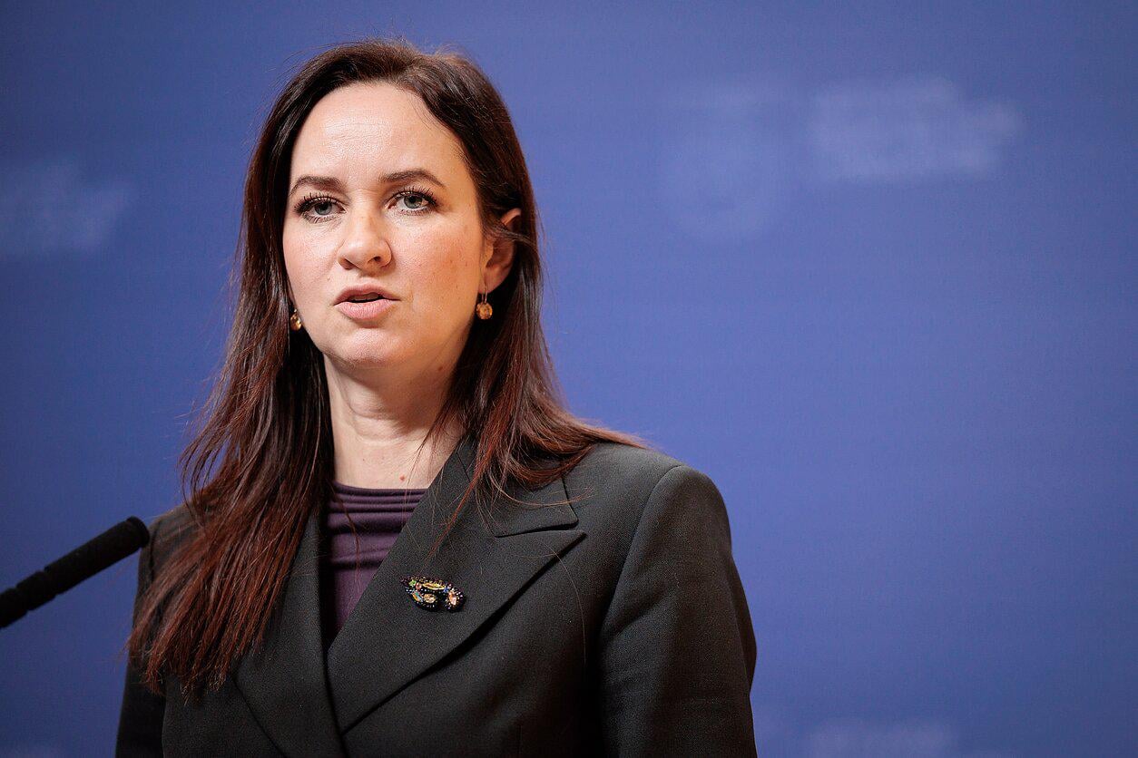 Dear Lithuania, what’s wrong with your PM?