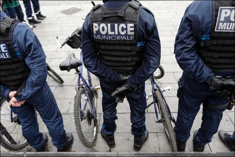 Agressions sexuelles, violences physiques : à Saint-Denis, le maire PS accusé de couvrir les « cow-boys » de sa police municipale