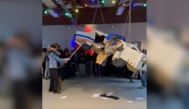 Une voiture de police en carton détruite dans une école d’arts à Mulhouse : le ministre de l’Intérieur dénonce des faits « inadmissibles »