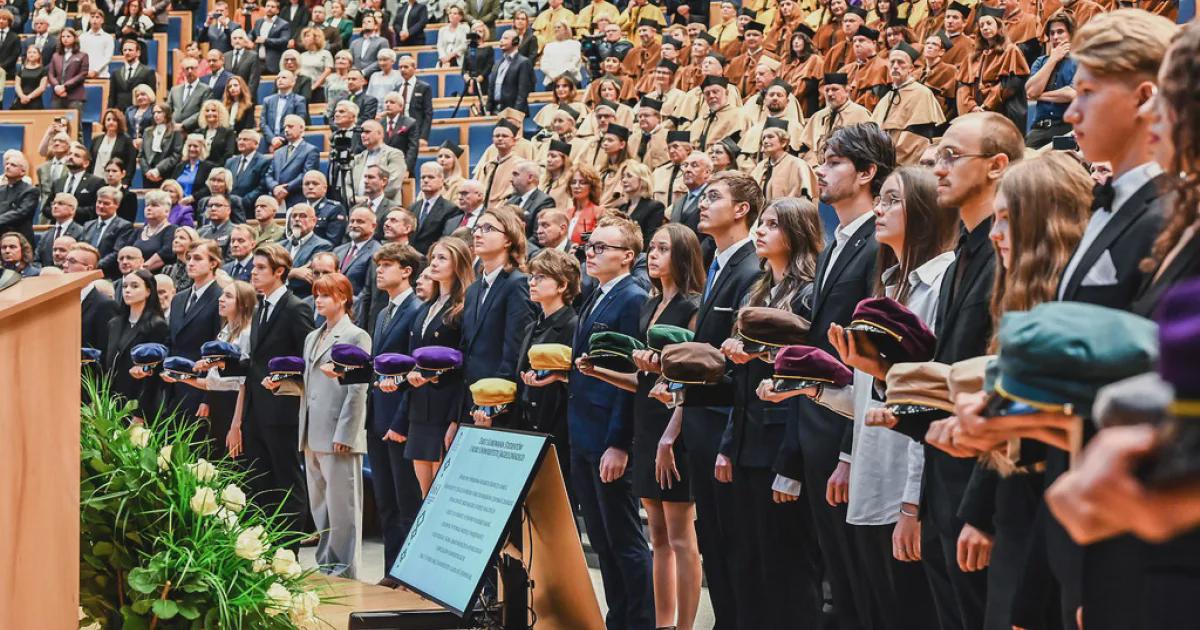 Foreign students leave PLN 6.8 billion in Poland. Medicine wins in Krakow
