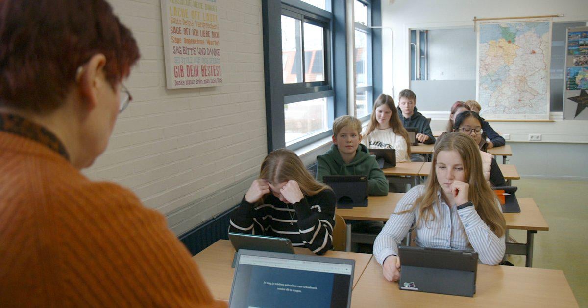 Mobieltjes de klas uit werkt! Kinderen kunnen zich beter concentreren en de sfeer is fijner, blijkt uit onderzoek