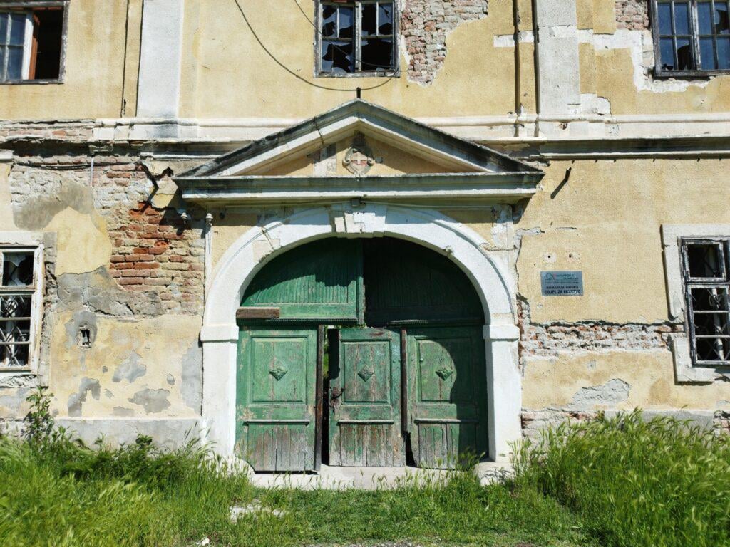 Dvorac princa Eugena Savojskog u Bilju – obnova ili propast?