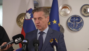 Golob: "Konec nedotakljivih ... čas je, da začnejo živet kot ostali Slovenke in Slovenci, odgovorno in urejeno"