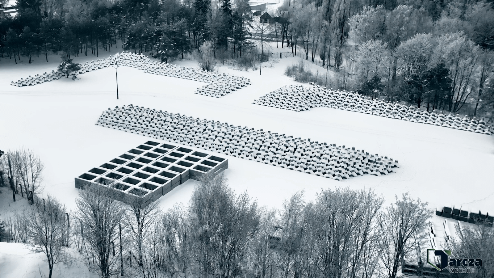 The installation of concrete hedgehogs on the border between Poland and Belarus has begun. Poland is preparing the border defense linea. January 2026