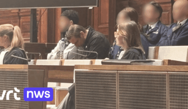 Andrew Vandriessche krijgt levenslang voor brandstichting waarbij zijn 2 kinderen stierven: "Extreem gewelddadig en laf" | VRT NWS: nieuws