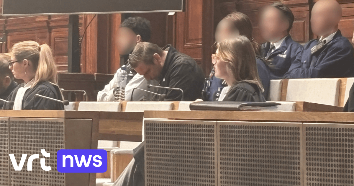 Andrew Vandriessche krijgt levenslang voor brandstichting waarbij zijn 2 kinderen stierven: "Extreem gewelddadig en laf" | VRT NWS: nieuws