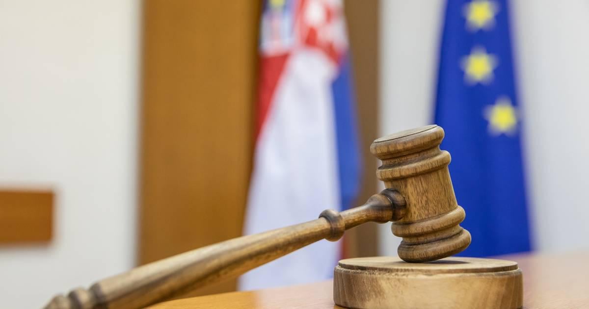 Drama kod Splita: Majka tukla dijete, prolaznik nju, a suprug prolaznika. Sud sve oslobodio!