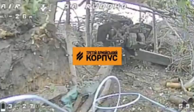 A sloppily hidden ruzzian tank, a doomed howitzer, orcs eating snow—there's just everything in this action-packed video from the 3rd Assault Brigade's "Paskuda" (Nasty) Unmanned Systems Battalion.🥇