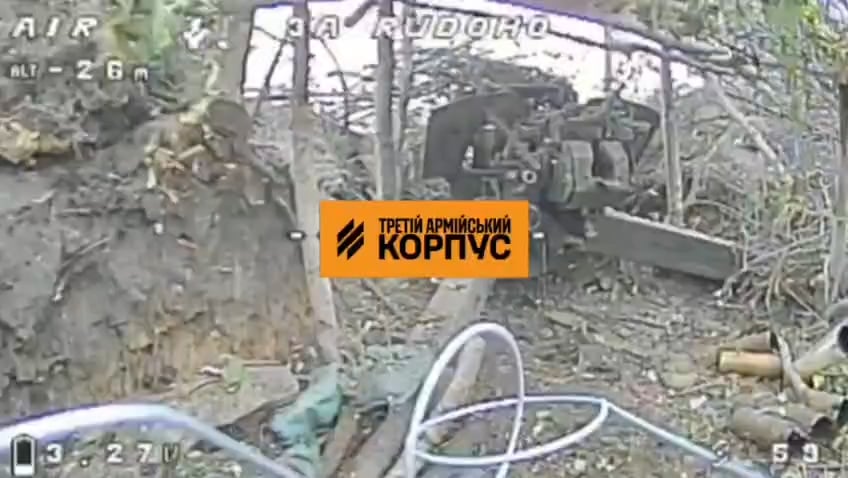 A sloppily hidden ruzzian tank, a doomed howitzer, orcs eating snow—there's just everything in this action-packed video from the 3rd Assault Brigade's "Paskuda" (Nasty) Unmanned Systems Battalion.🥇