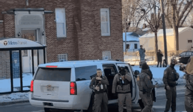 MINNEAPOLIS - ICE ASSAULTS CHILDREN LEAVING SCHOOL