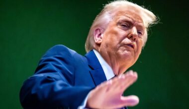 Donald Trump set for Shannon Airport stopover on way back to US