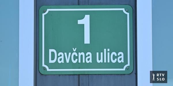 Predstavniki Romov opozorili, da mnogi niso mogli dvigniti socialne pomoči, ker jih je Furs zarubil