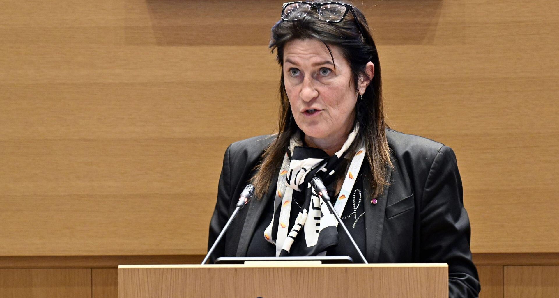 Propos de Jacqueline Galant envers la RTBF : 'disgracieux et insultants' pour Elisabeth Degryse, Ecolo et le PS condamnent - RTBF Actus