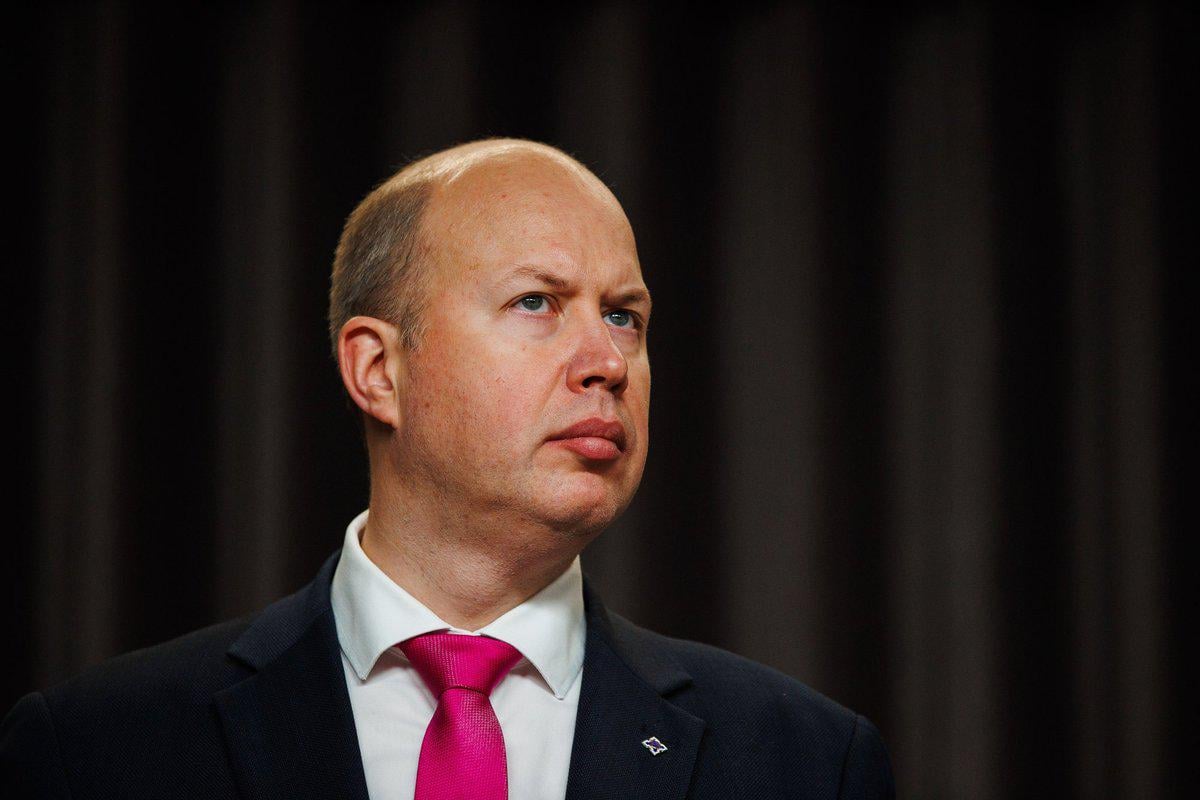 Vene ajutine asjur süüdistab siseminister Taro Petseri-teemalistes provokatsioonides. Taro: huvitav, kas neil pole internetti