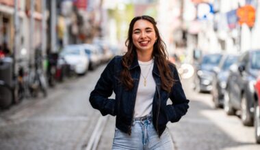 Oproep scholierenstaking tegen Demir gaat viraal: ‘Pak eerst het lerarentekort aan, voor je de pedagogische studiedag afpakt’